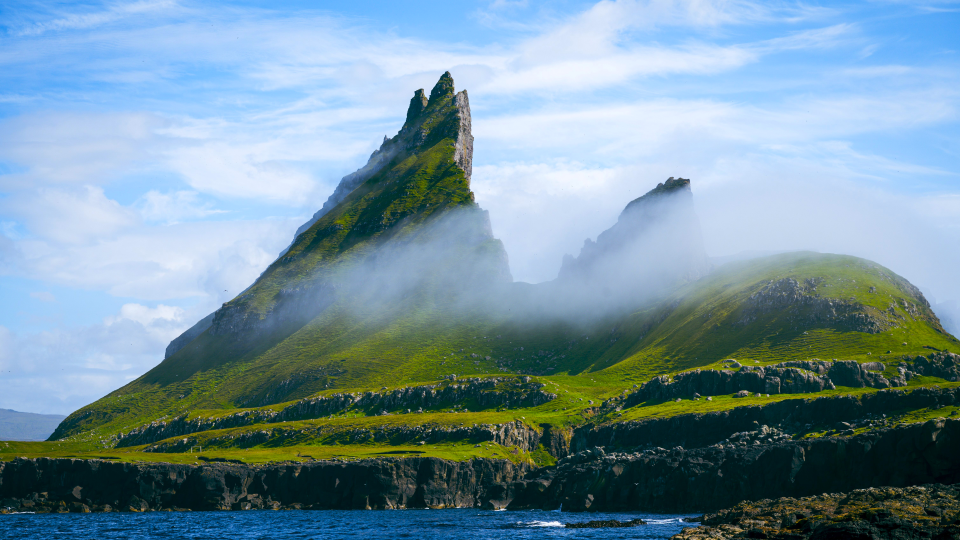 喃喃低语，算了吧